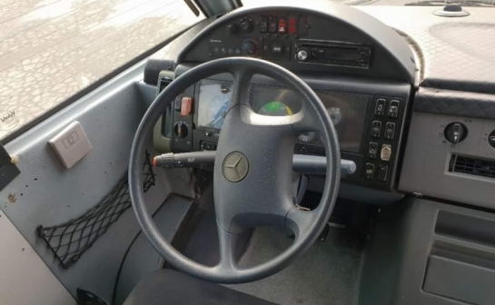 Mercedes-Benz Mediano 815D '2004