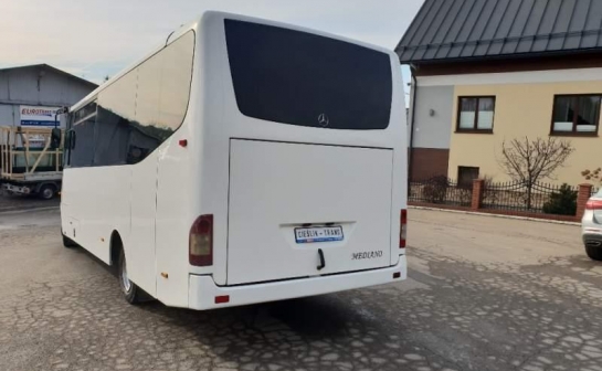 Mercedes-Benz Mediano 815D '2004